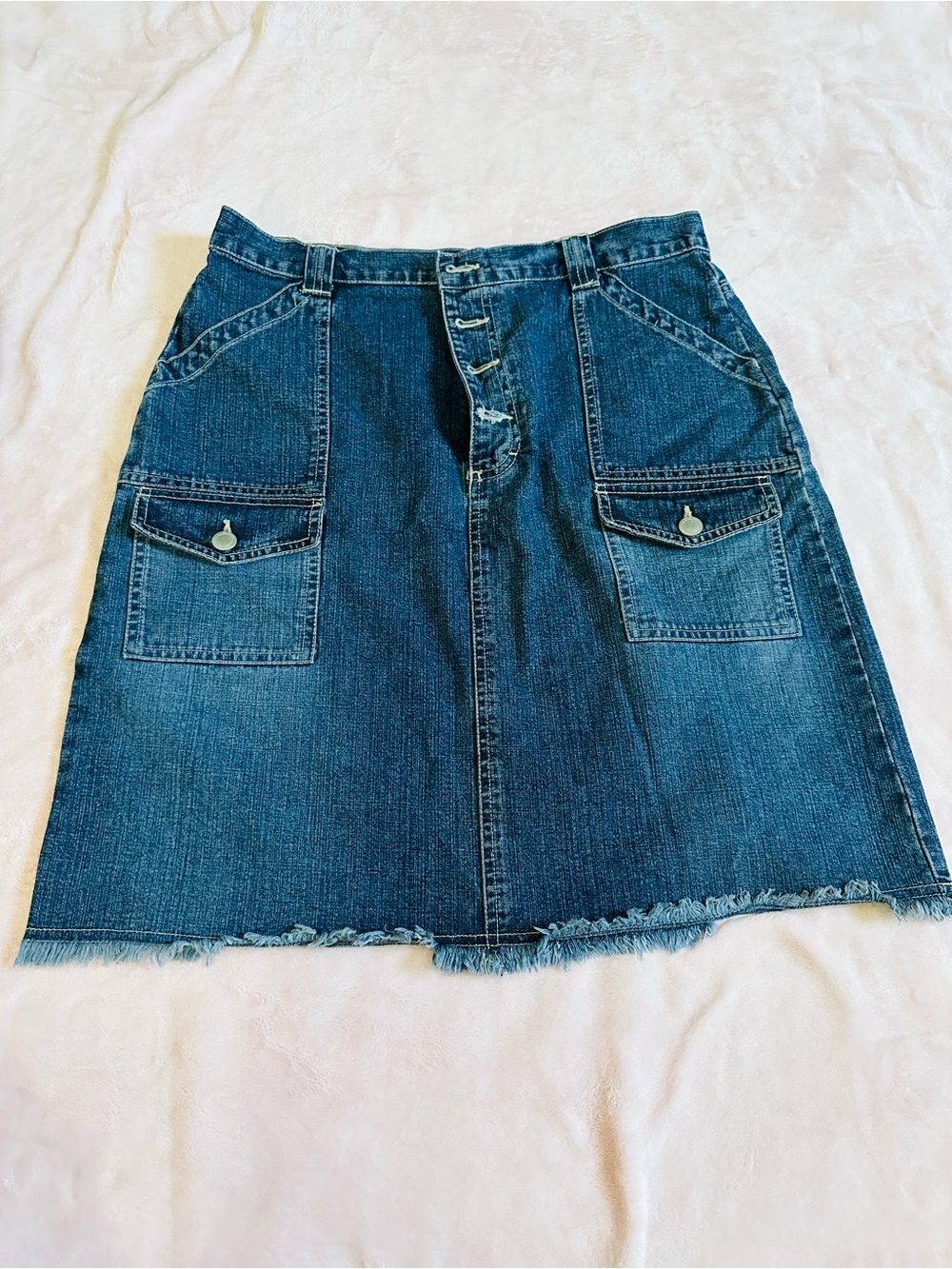 Gloria Vanderbilt Dark Blue Denim A-Line Skirt with Front Pockets